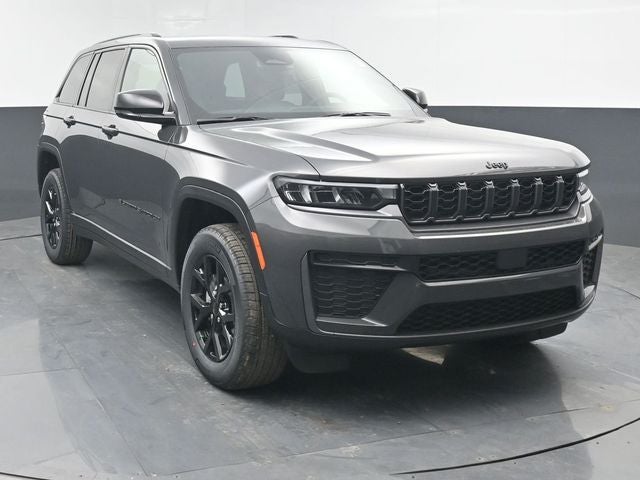 2026 Jeep Grand Cherokee Laredo