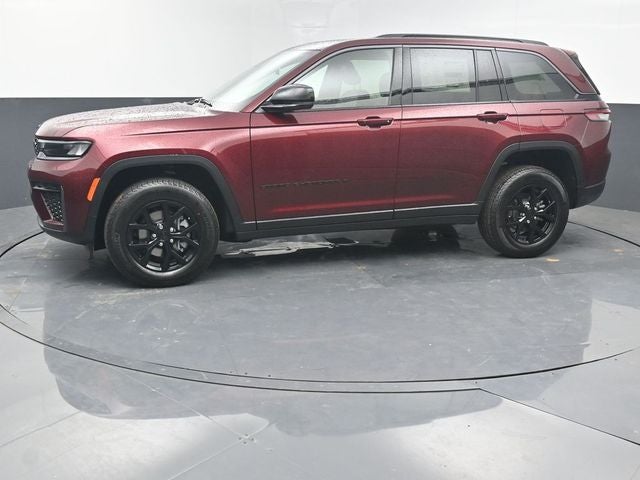 2026 Jeep Grand Cherokee Laredo Altitude