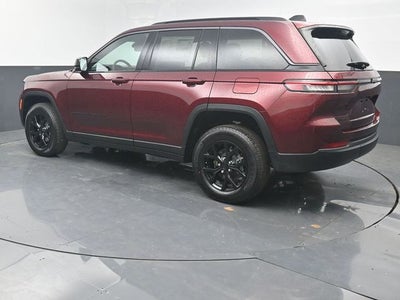 2026 Jeep Grand Cherokee Laredo Altitude