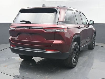 2026 Jeep Grand Cherokee Laredo Altitude