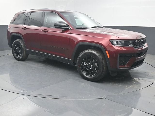 2026 Jeep Grand Cherokee Laredo Altitude