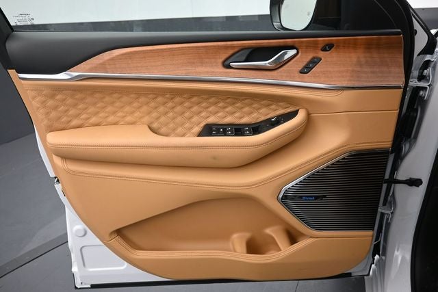 2026 Jeep Grand Cherokee Summit