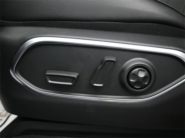 2026 Jeep Grand Wagoneer L 4x4