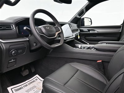 2026 Jeep Grand Wagoneer L 4x4