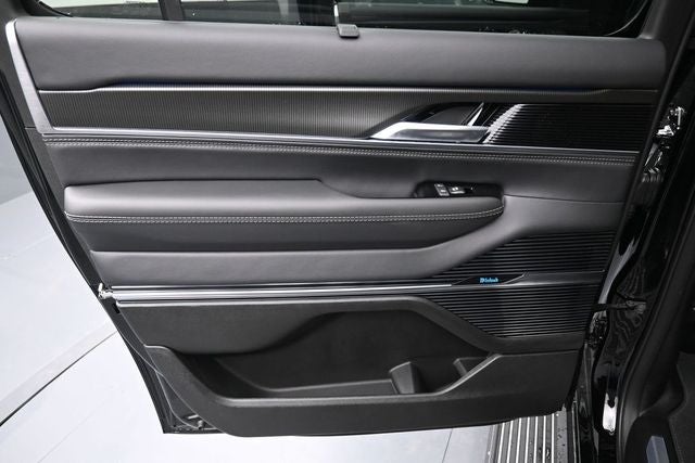 2026 Jeep Grand Wagoneer L Summit Obsidian
