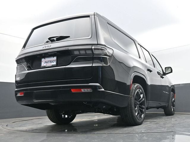 2026 Jeep Grand Wagoneer L Summit Obsidian