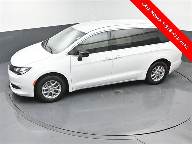 2026 Chrysler Voyager LX