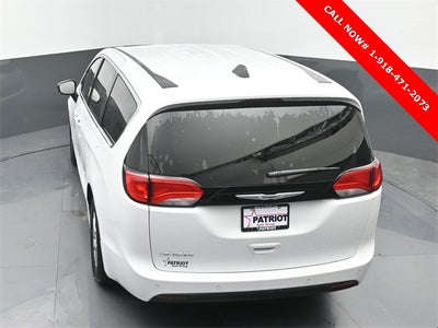 2026 Chrysler Voyager LX