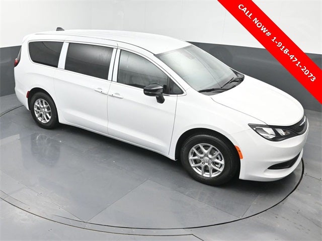 2026 Chrysler Voyager LX
