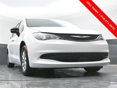 2026 Chrysler Voyager LX