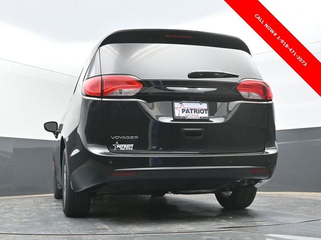 2026 Chrysler Voyager LX
