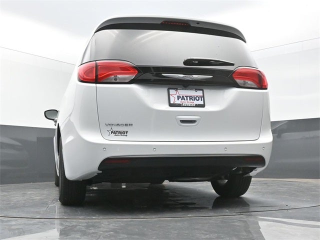 2026 Chrysler Voyager LX