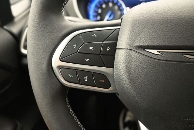 2027 Chrysler Pacifica LX