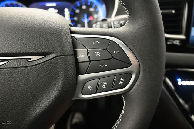 2027 Chrysler Pacifica LX