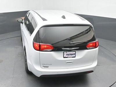 2027 Chrysler Pacifica LX