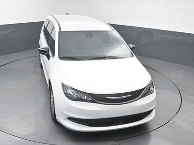 2027 Chrysler Pacifica LX