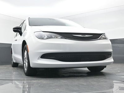 2027 Chrysler Pacifica LX