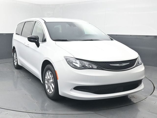 2027 Chrysler Pacifica LX