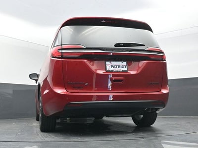 2027 Chrysler Pacifica Limited