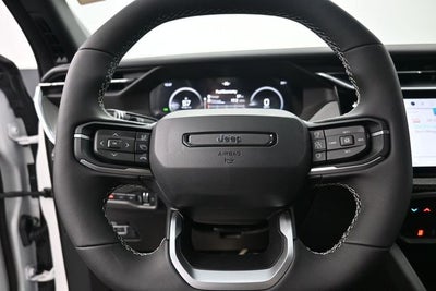2026 Jeep Cherokee Laredo