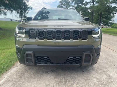 2026 Jeep Cherokee Laredo
