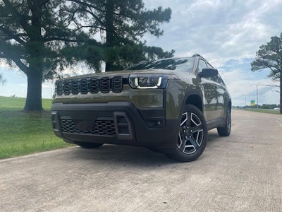 2026 Jeep Cherokee Laredo