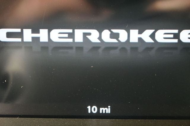 2026 Jeep Cherokee Laredo