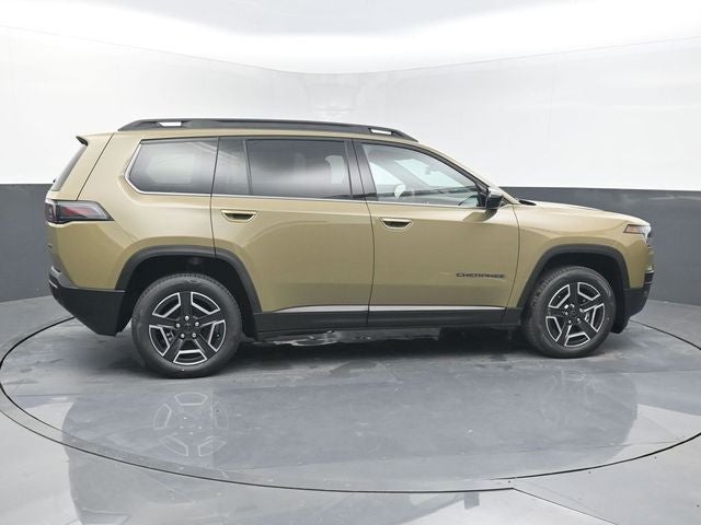 2026 Jeep Cherokee Laredo