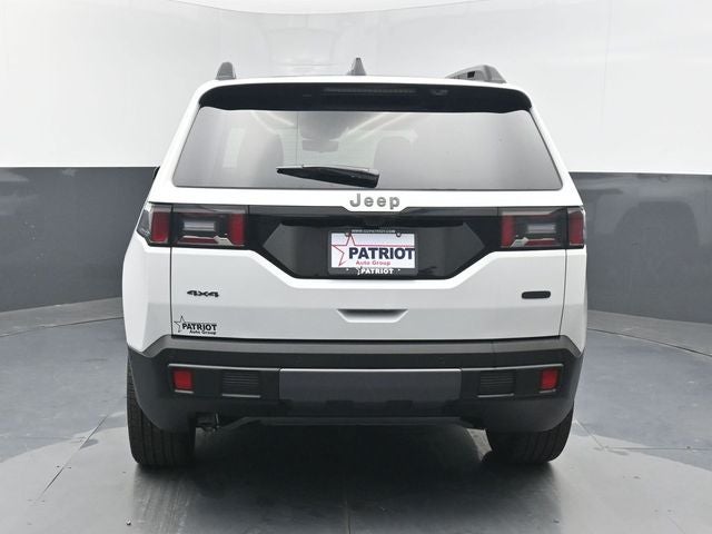 2026 Jeep Cherokee Overland