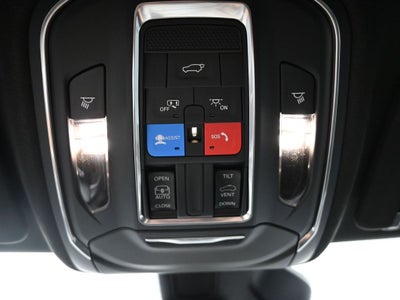 2026 Jeep Grand Cherokee Laredo