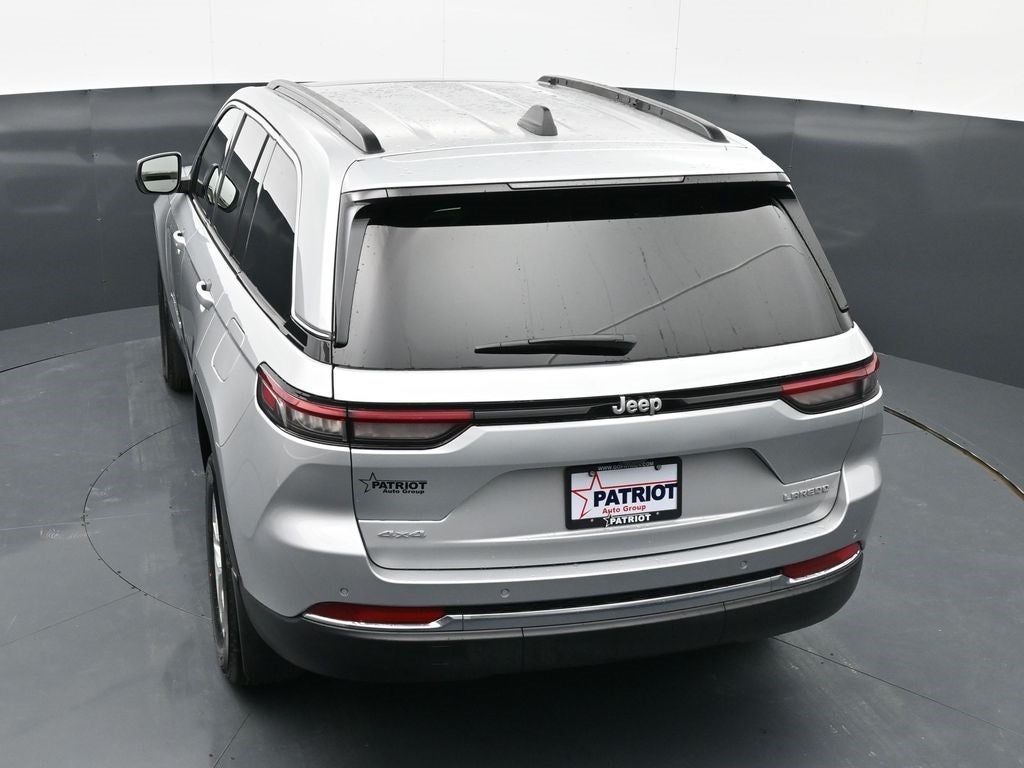 2026 Jeep Grand Cherokee Laredo