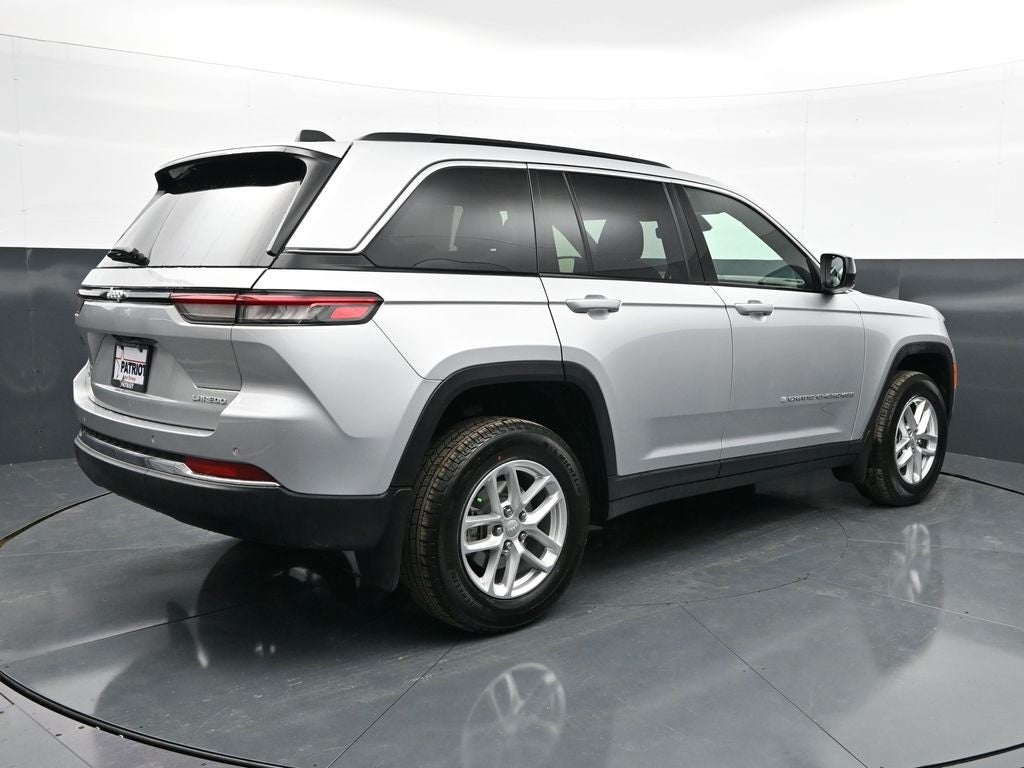 2026 Jeep Grand Cherokee Laredo