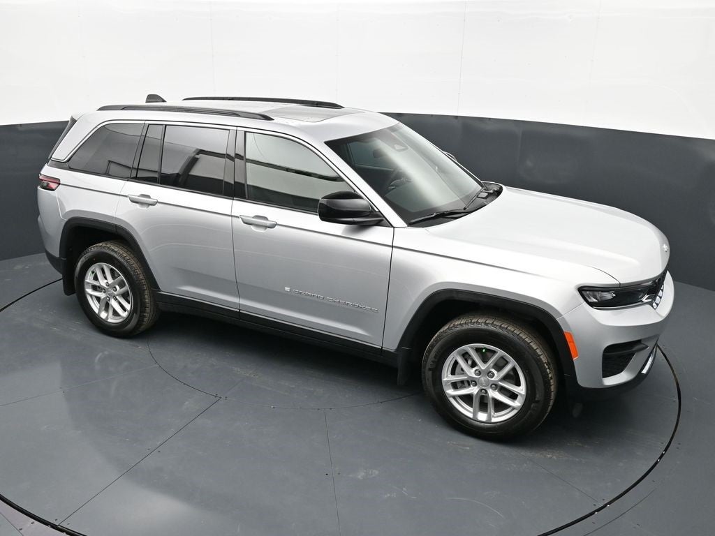 2026 Jeep Grand Cherokee Laredo