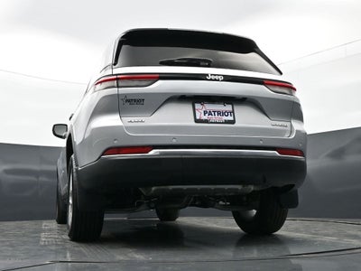 2026 Jeep Grand Cherokee Laredo