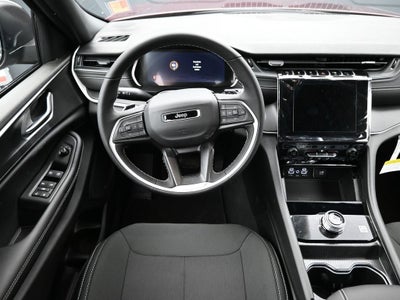 2026 Jeep Grand Cherokee Laredo