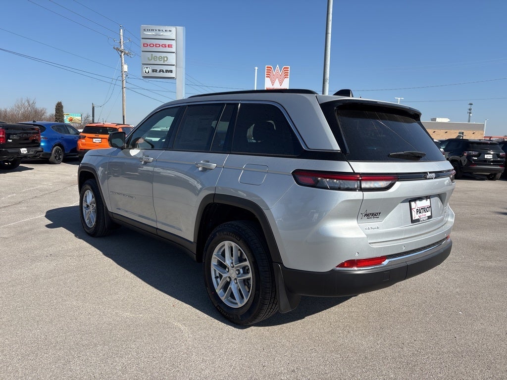 2026 Jeep Grand Cherokee Laredo