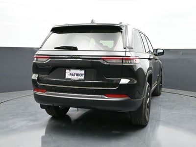 2026 Jeep Grand Cherokee Laredo