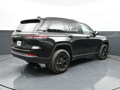 2026 Jeep Grand Cherokee Laredo