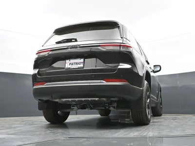2026 Jeep Grand Cherokee Laredo
