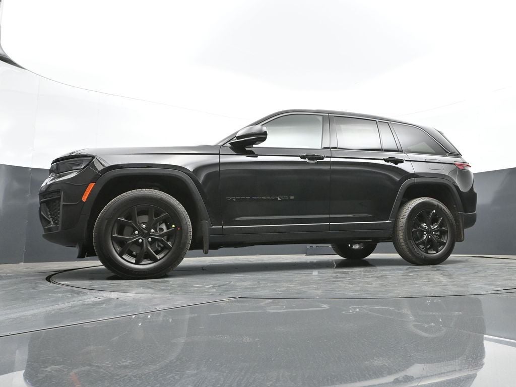 2026 Jeep Grand Cherokee Laredo