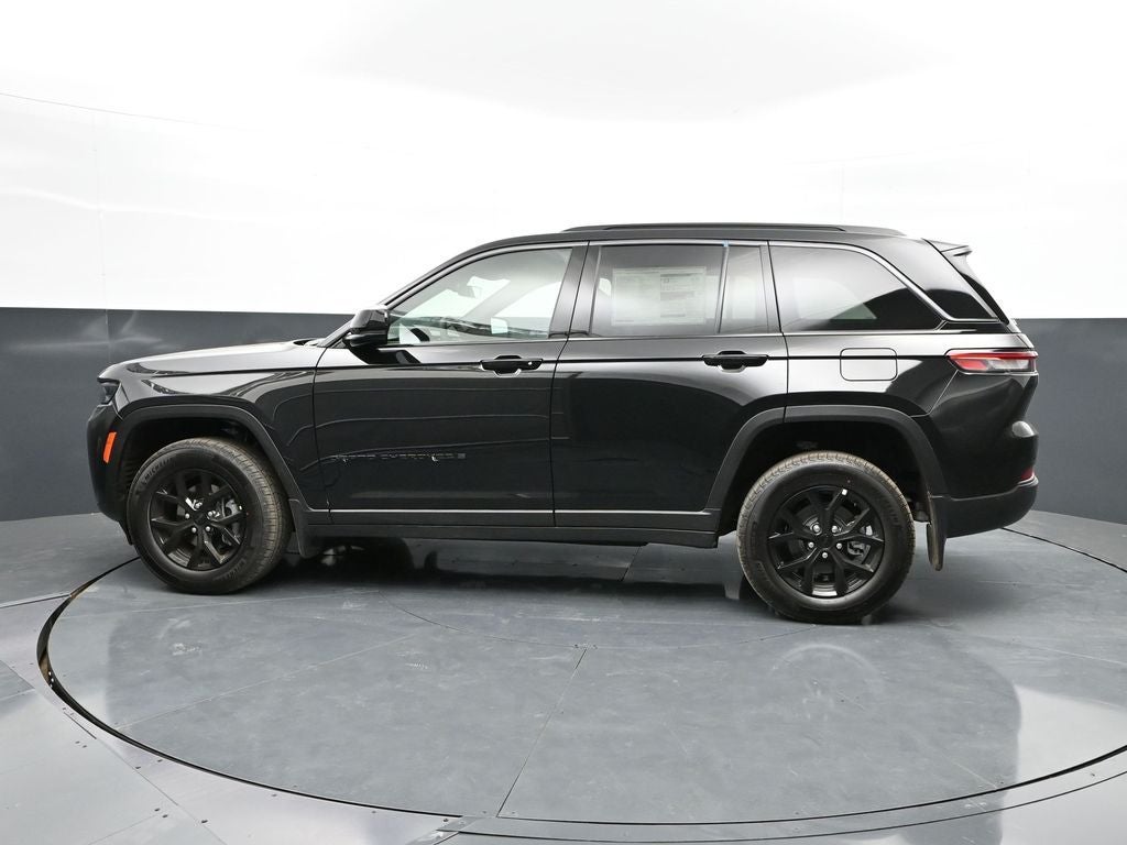 2026 Jeep Grand Cherokee Laredo