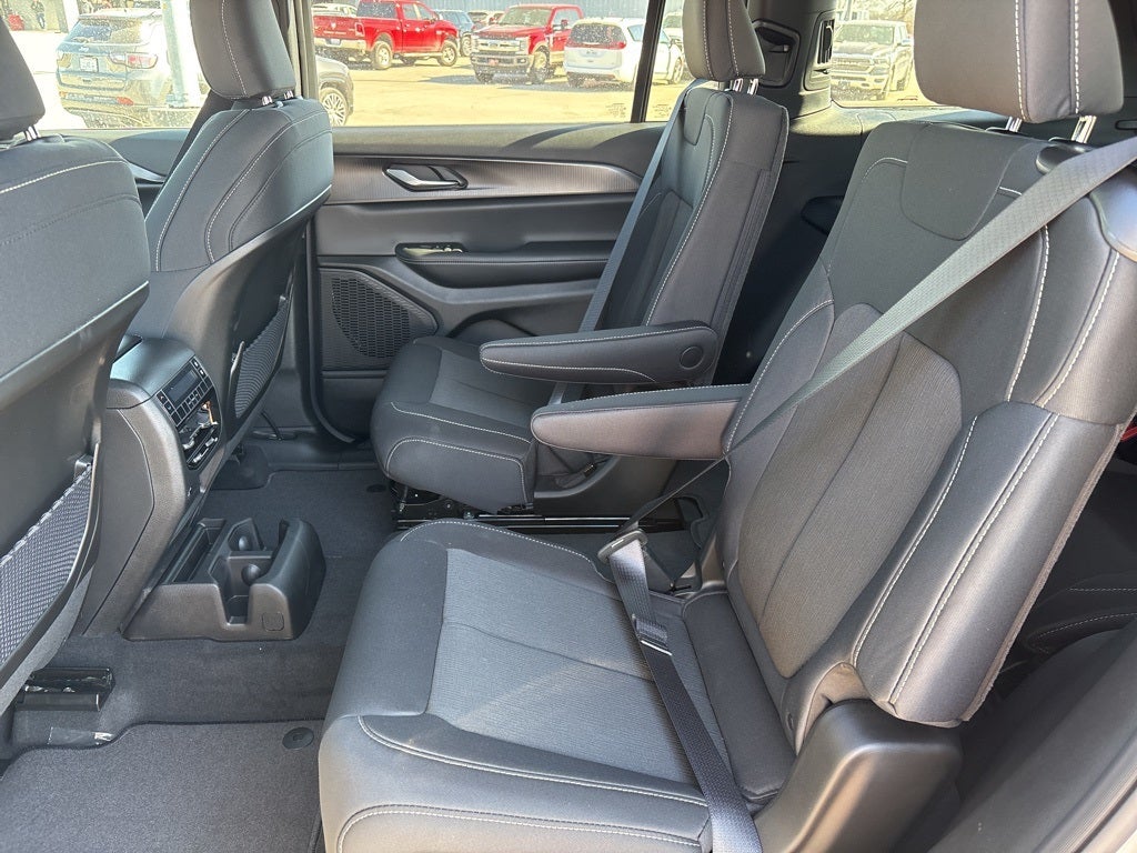 2026 Jeep Grand Cherokee L Laredo