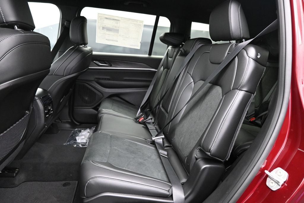 2026 Jeep Grand Cherokee L Laredo