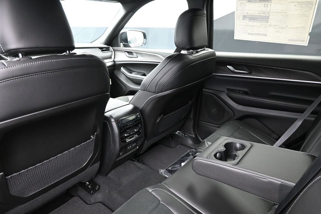 2026 Jeep Grand Cherokee L Laredo