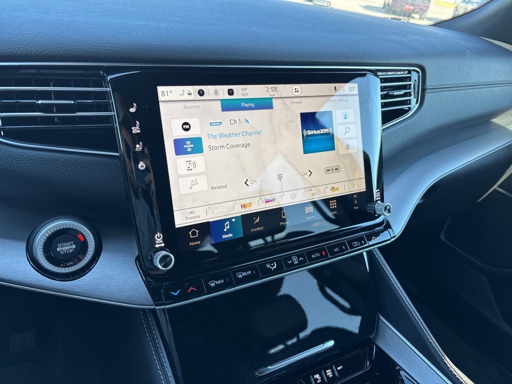 2026 Jeep Grand Wagoneer L 4x4