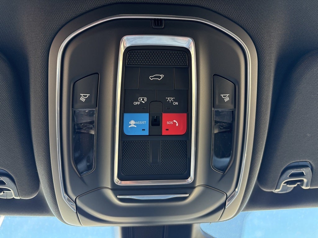 2026 Jeep Grand Wagoneer L 4x4