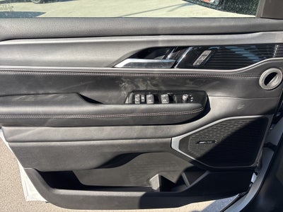 2026 Jeep Grand Wagoneer L 4x4