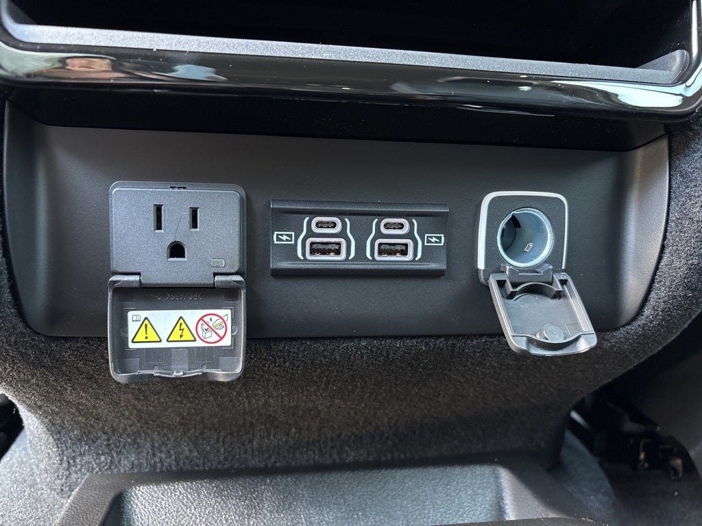 2026 Jeep Grand Wagoneer L 4x4