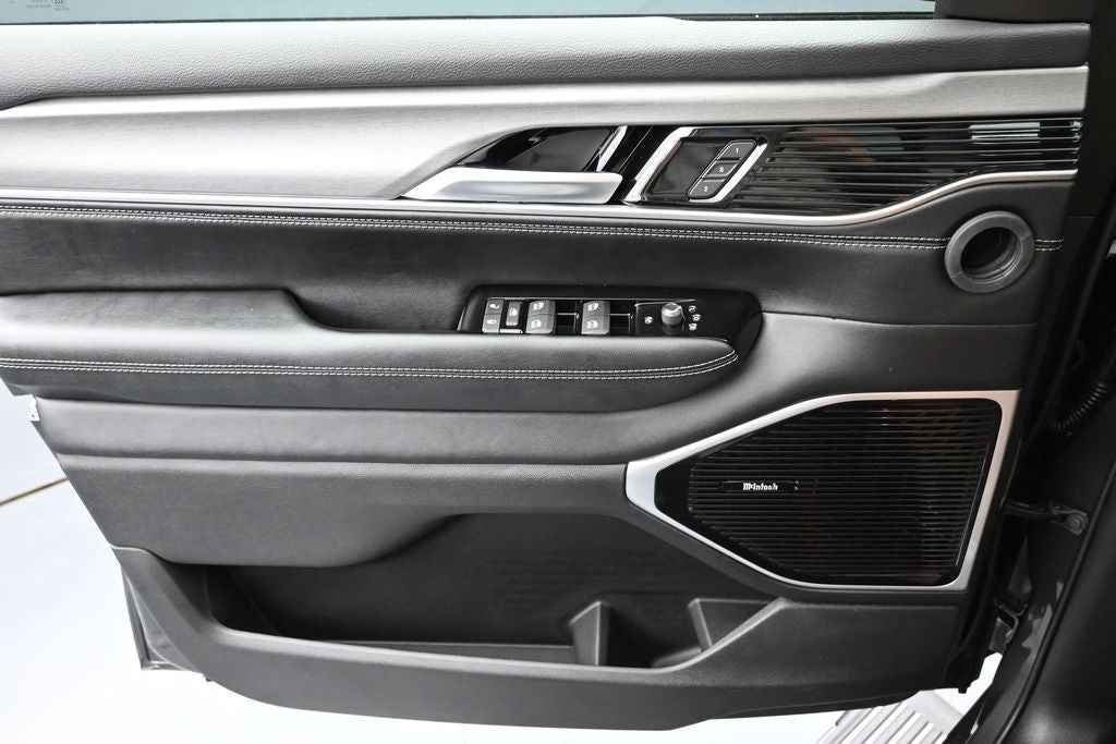 2026 Jeep Grand Wagoneer L Limited Altitude