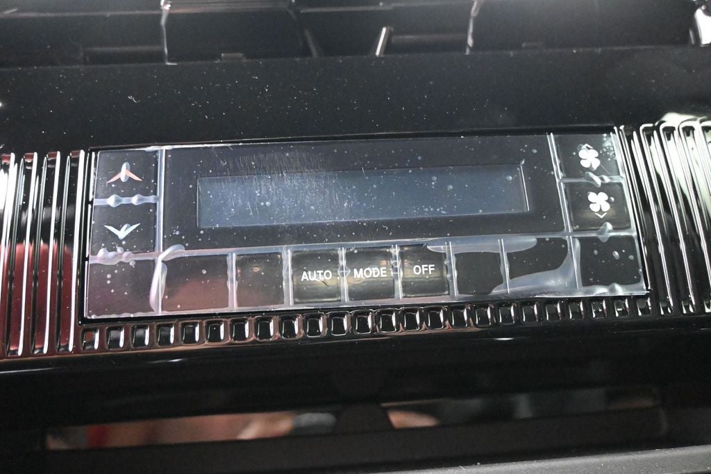 2026 Jeep Grand Wagoneer 4x2
